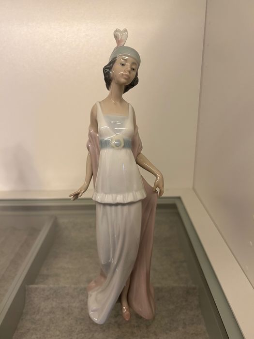 Lladró - Dama del manton 5788