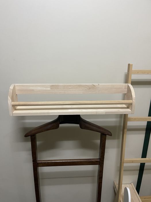 Vendo parteleira de madeira para arrumacao ou decoracao