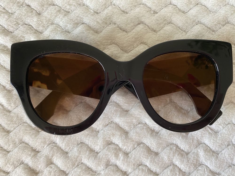 Okulary przeciwsłoneczne FENDI