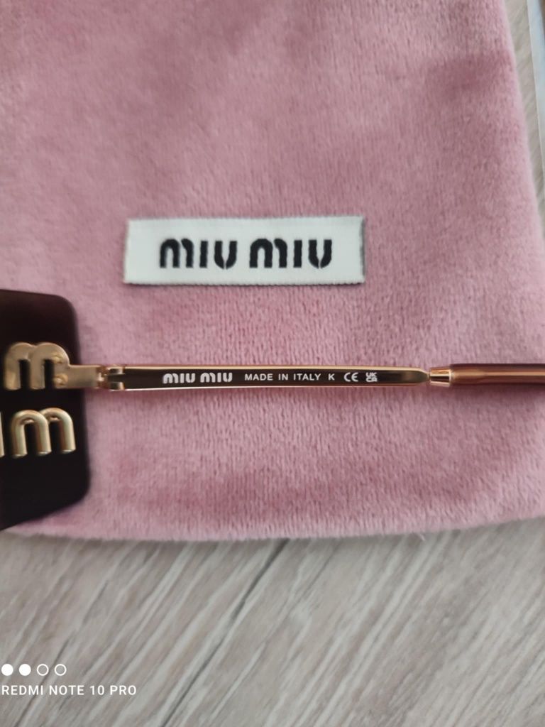 Okulary przeciwsłoneczne miu miu