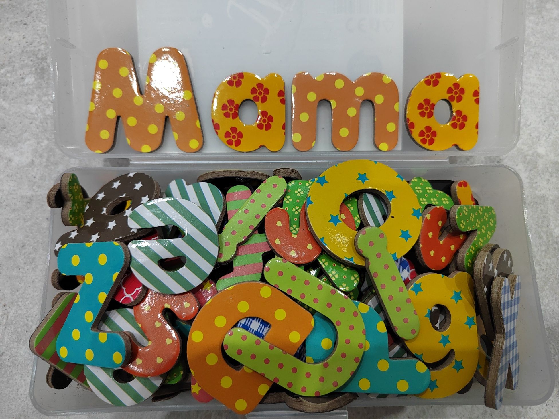 Literki i puzzle magnetyczne + sylaby