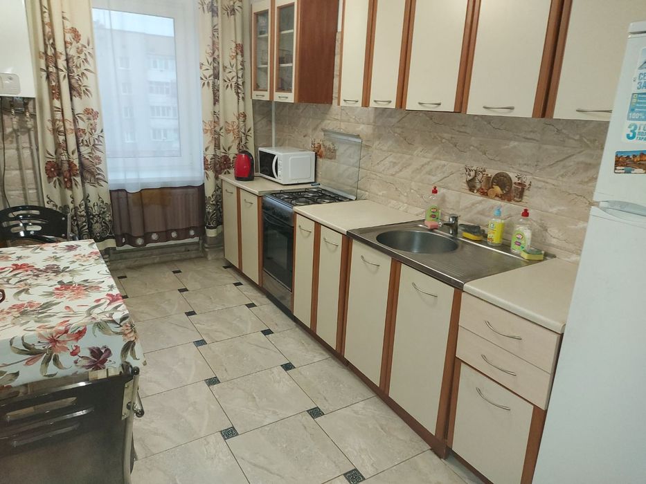 Підселення для дівчини в окрему кімнату вул.Симоненка