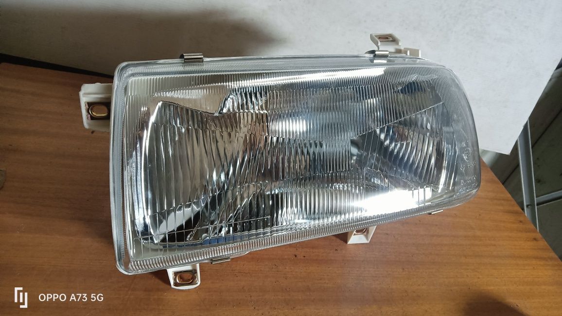 Farol VW vento ótica 1992 óptica Esq