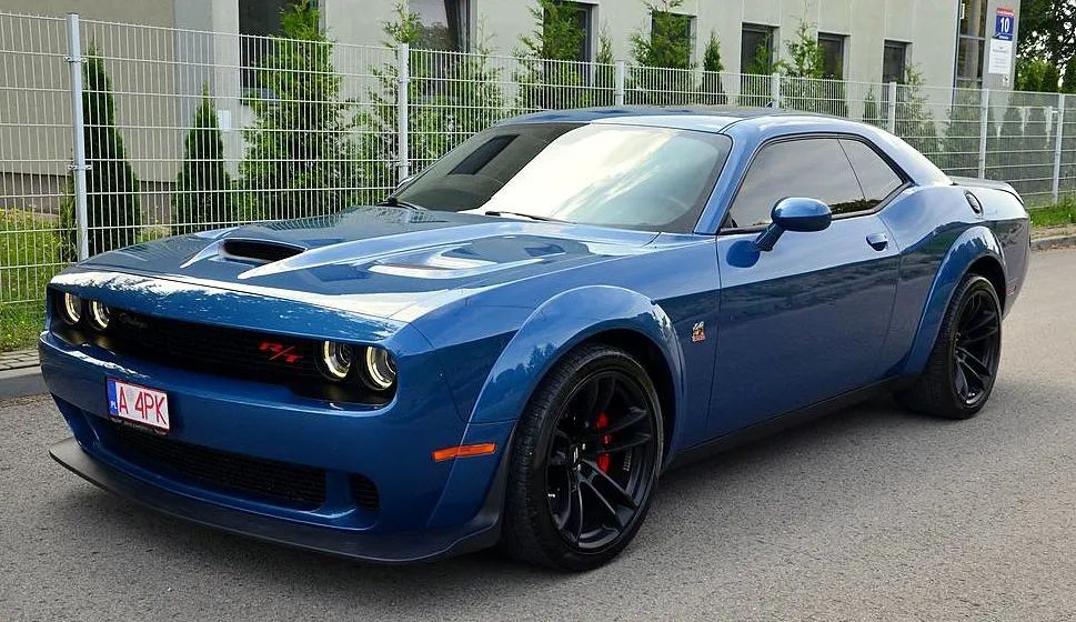 Dodge Challenger 6.4 SRT Widebody 492 KM