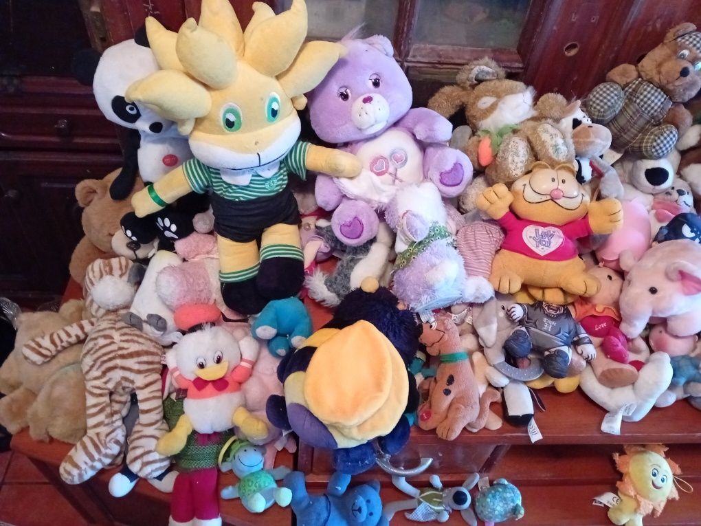 Conjunto Grande de 350 Peluches