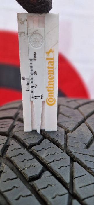 Opony zimowe 235/55 R17 7mm Pirelli dot 2021 2 szt