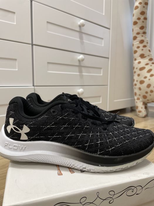 Under armour взуття для бігу.