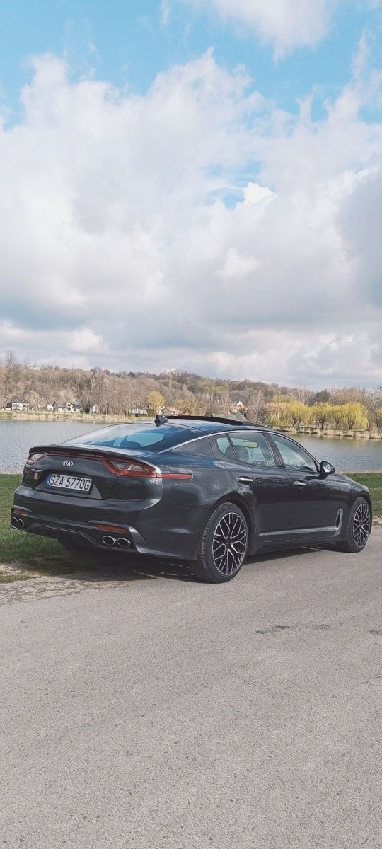 Kia Stinger 2.0 T-GDI 255km