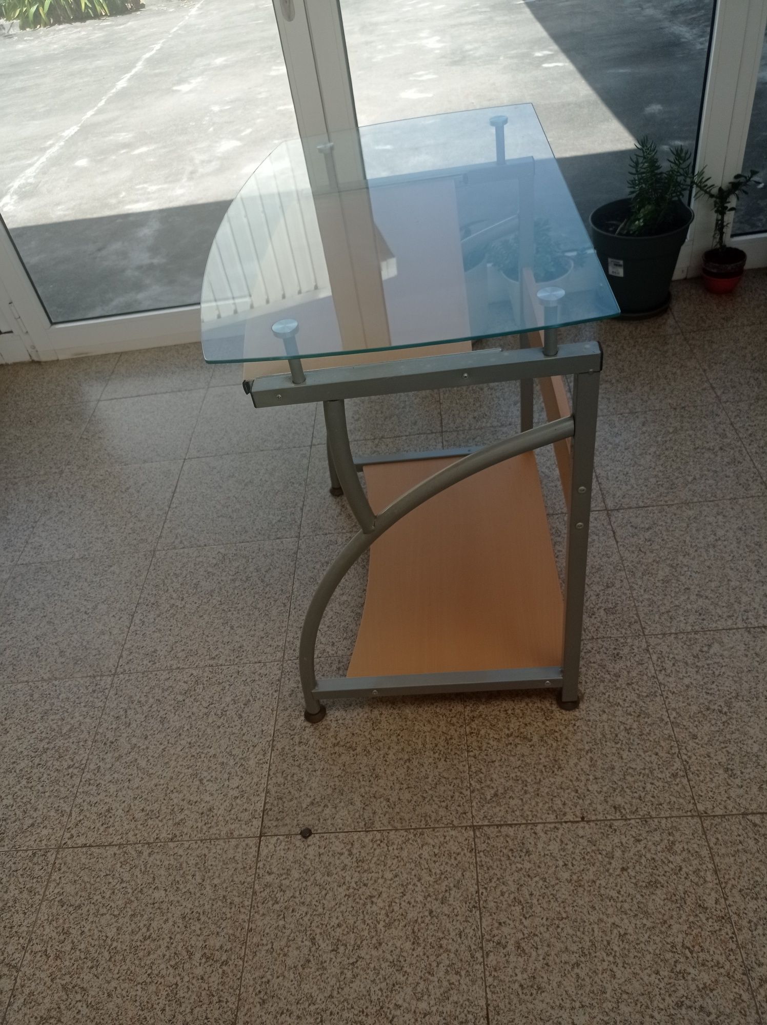 Móvel Secretaria Tampo vidro
