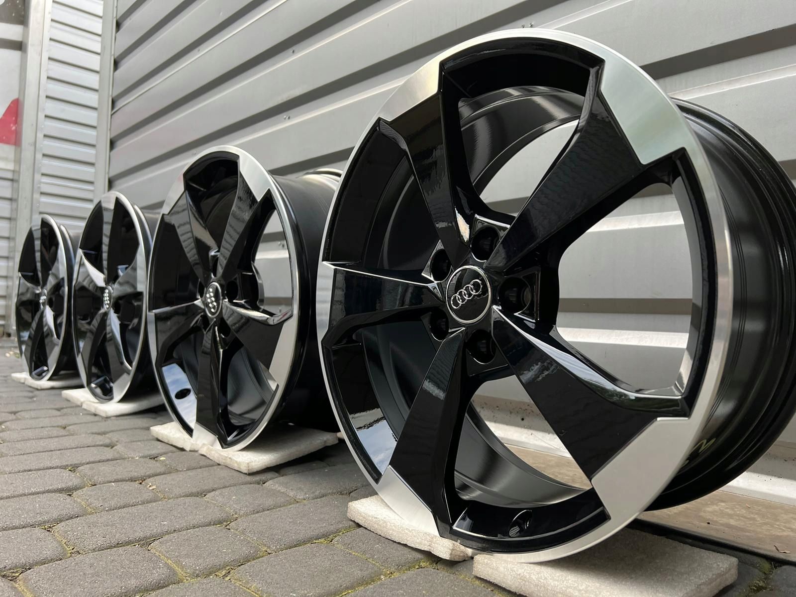 ORYGINALNE Felgi Audi 19 RS3 S3 A3 A4 A6 A8 Q3 TT