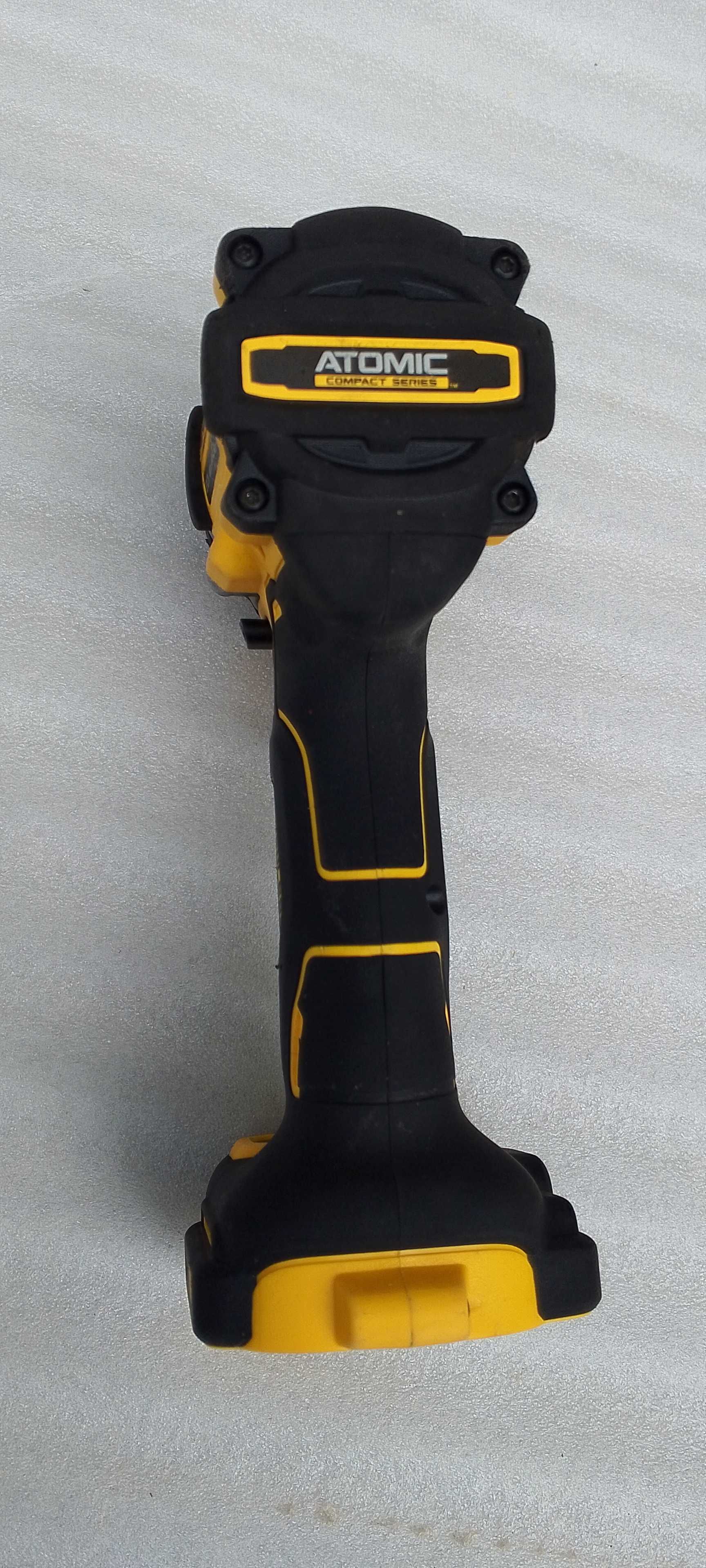 Акумуляторний безщітковий гайковерт Dewalt DCF923 MAX, США