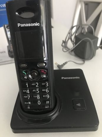 Telefon stacjonarny bezprzewodowy Pansonic KX-TG 8200