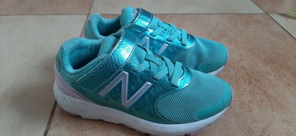 Кросівки New Balance