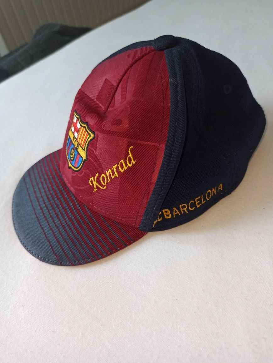 Czapka z daszkiem FC Barcelona z imieniem Konrad