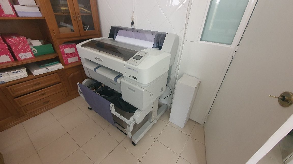Plotter SureColor SC-T3200 (with stand)