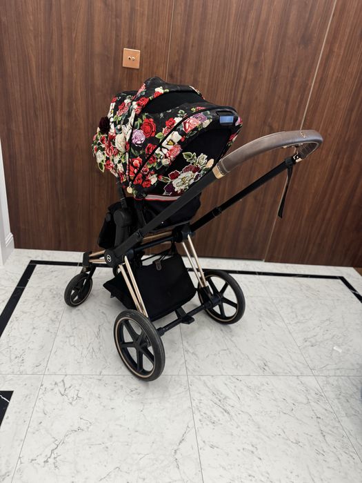 Cybex Priam Bloosom Dark spacerowka