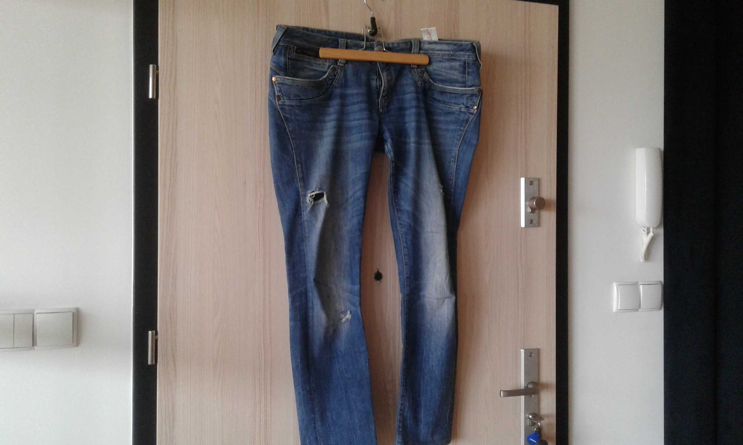 Spodnie jeans dwie pary w jednej cenie