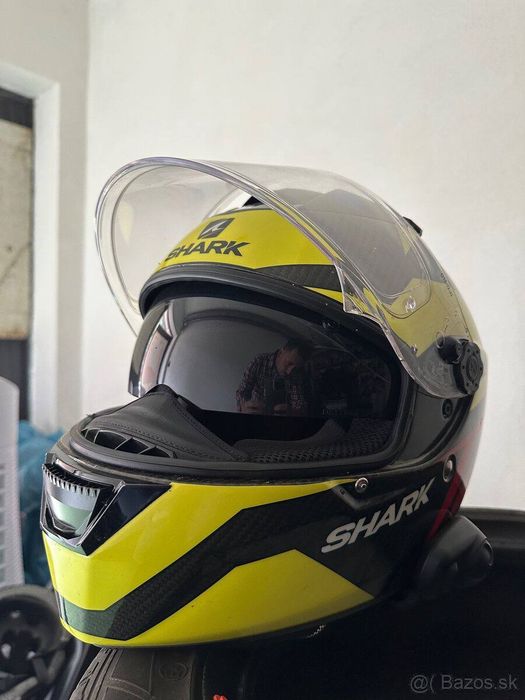 Мотошолом shark speed r carbon