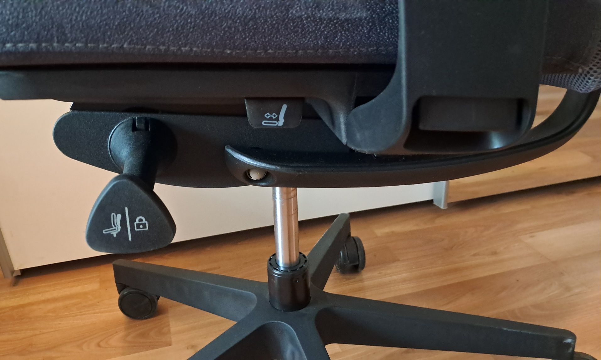 Fotel ACCIS PRO 151SFL profim