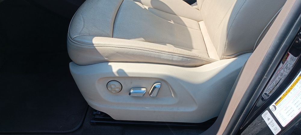 Audi Q5 Premium plus 3л