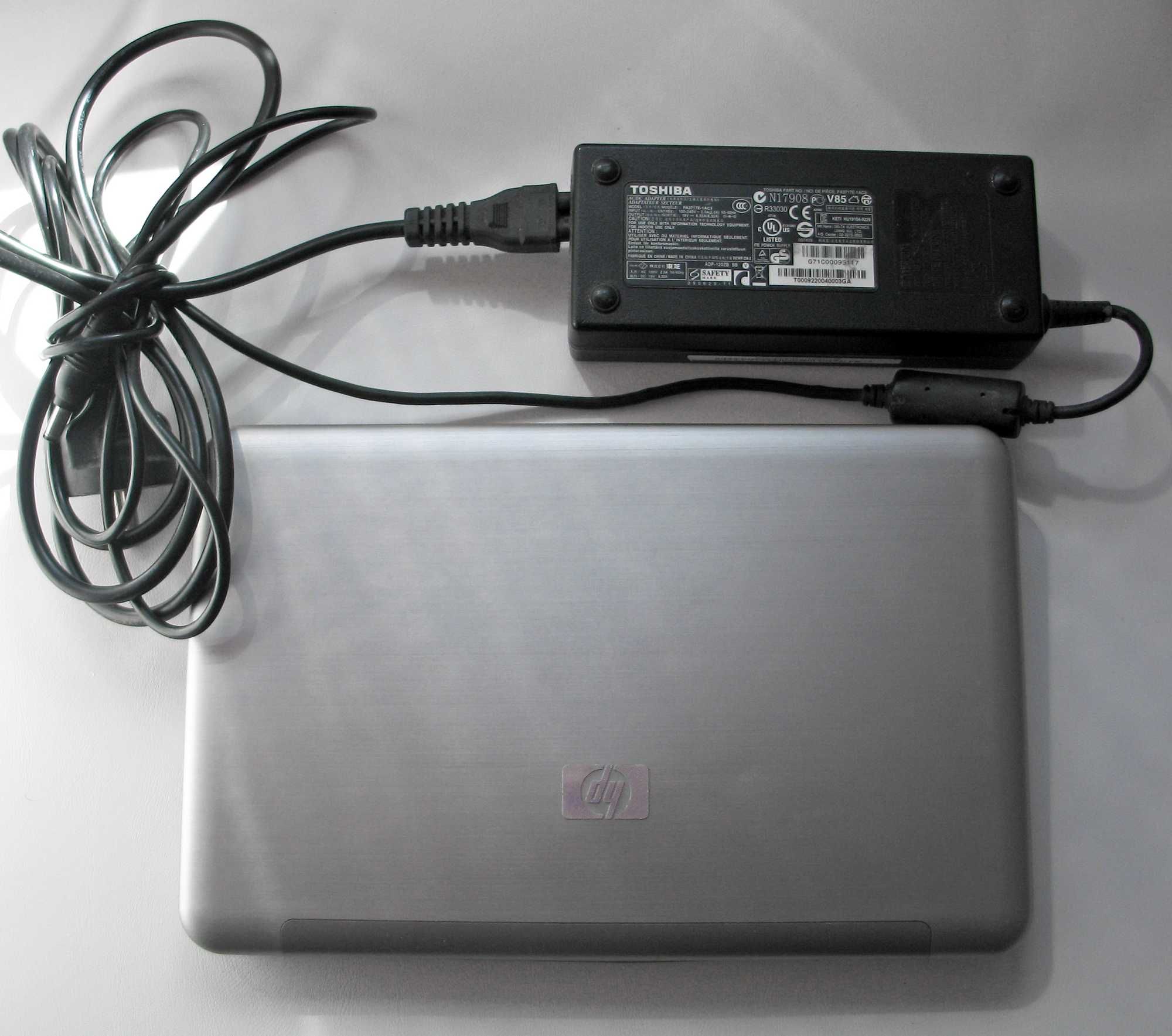 Computador portátil HP 2133 Mini-Note PC (Model: KX868AT)