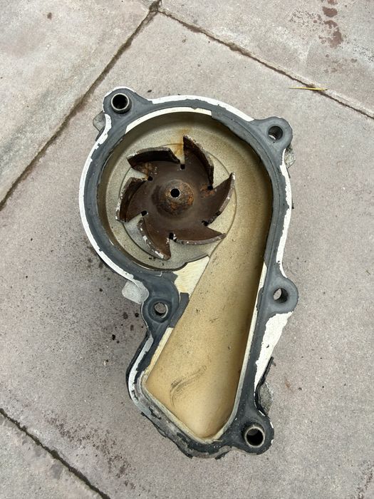 Помпа охолодження kia k5