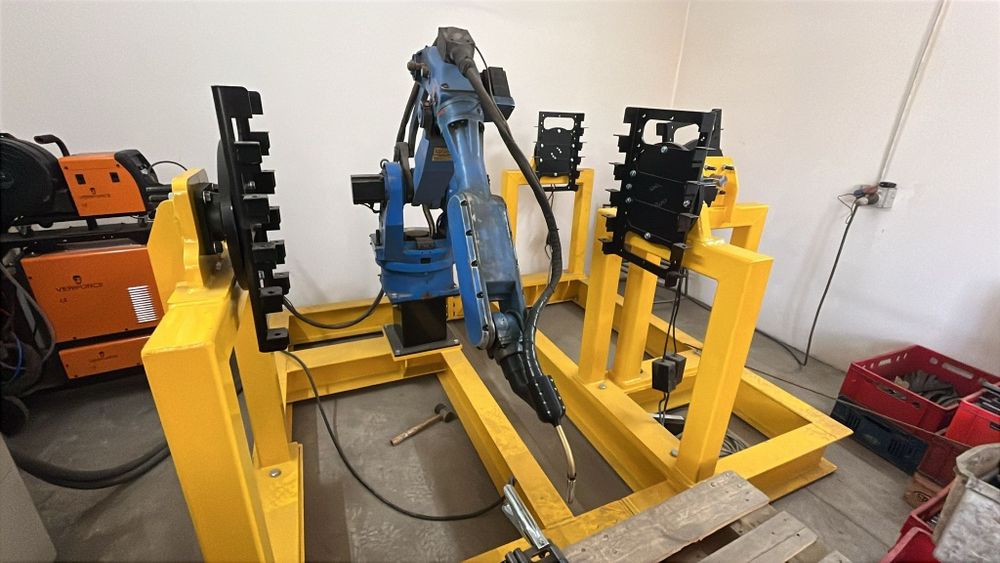 YASKAWA MOTOMAN Robot przemysłowy spawalniczy Pozycjoner Obrotnik