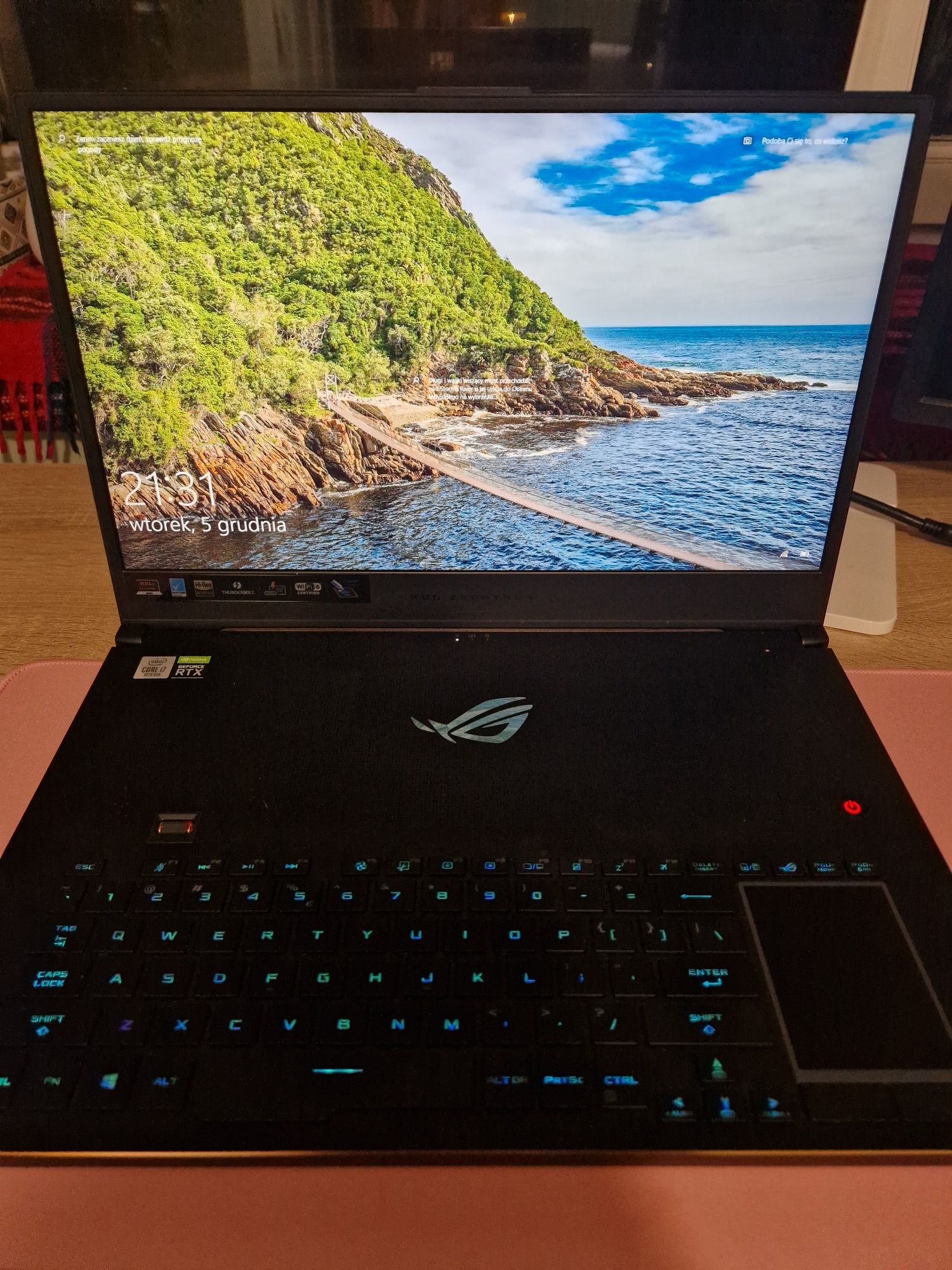 Laptop ASUS ROG Zephyrus S 17,3"/i7/16GB/1TB/Win10 (GX701LWSHG091T)