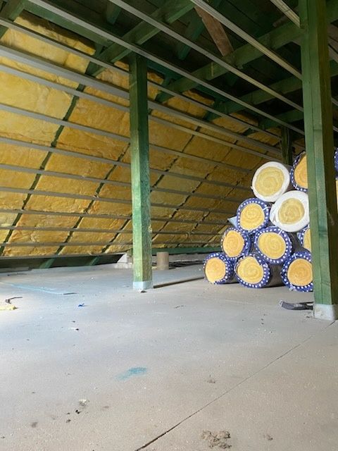 Zabudowa G-K oraz ocieplanie dachów Wełna