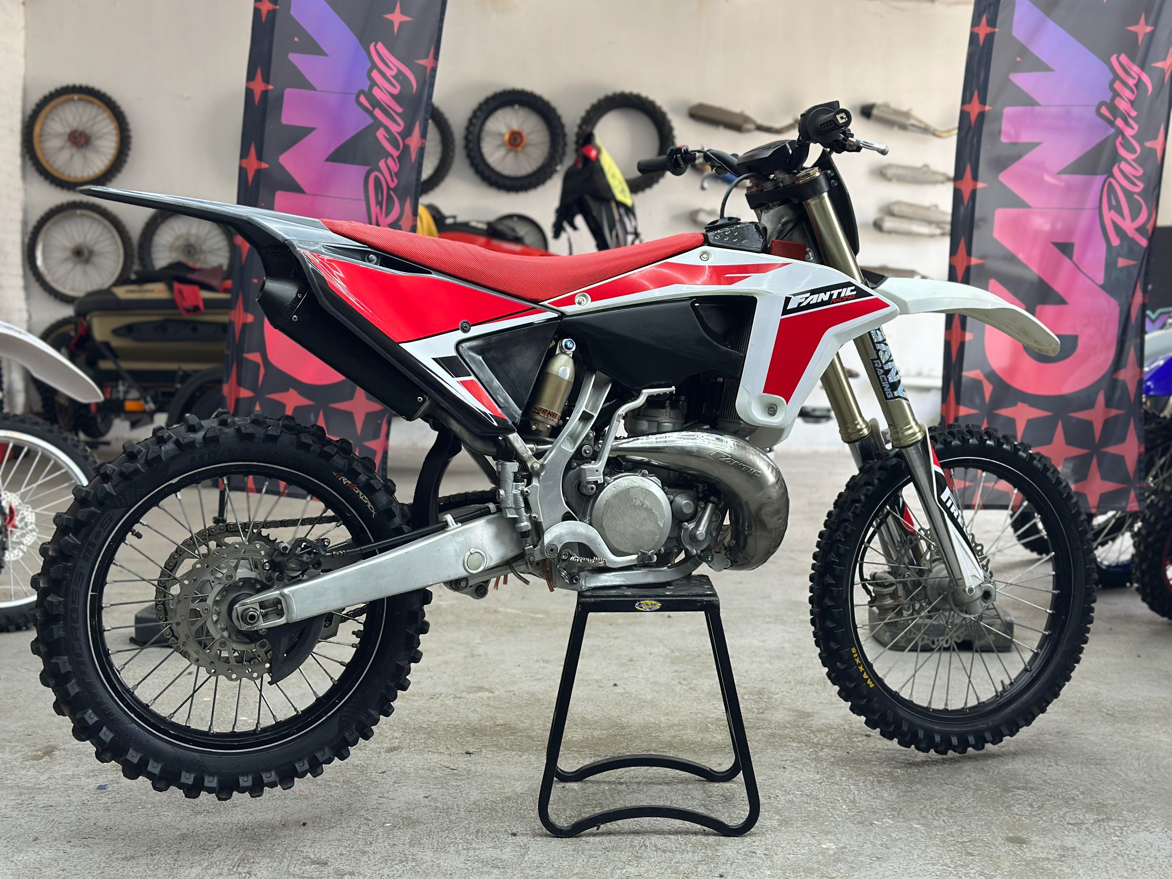 Fantic XXC 250 cc 2022 - 2 suw - Athena GET - HGS