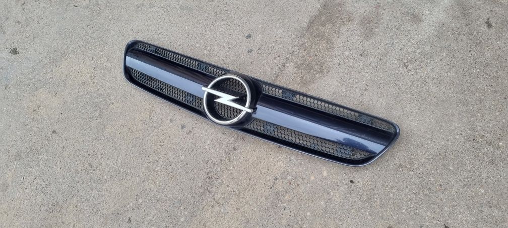 Grill atrapa zderzaka chrom opel vectra c gts signum przedliftem