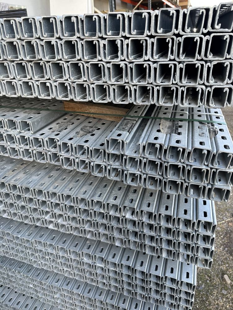 Ceownik Ocynkowany 41x41 gr 2,5 mm 3 m