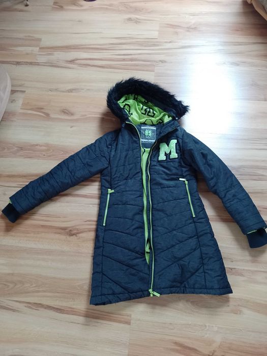 Ubranka dla dziewczynki, rozmiar 140/152 cm.