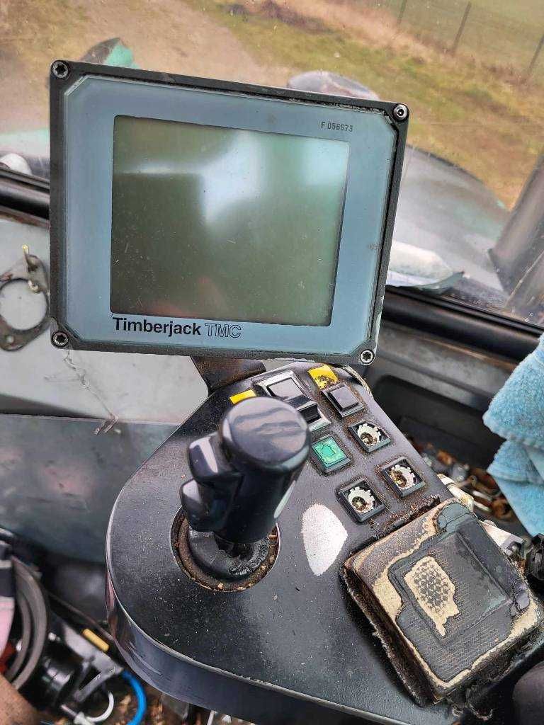 Maszyna leśna Forwarder Timberjack 1110