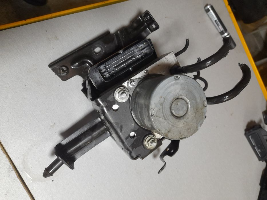 Pompa Hamulcowa Transit Mk8 Lift NK31-2B373AG