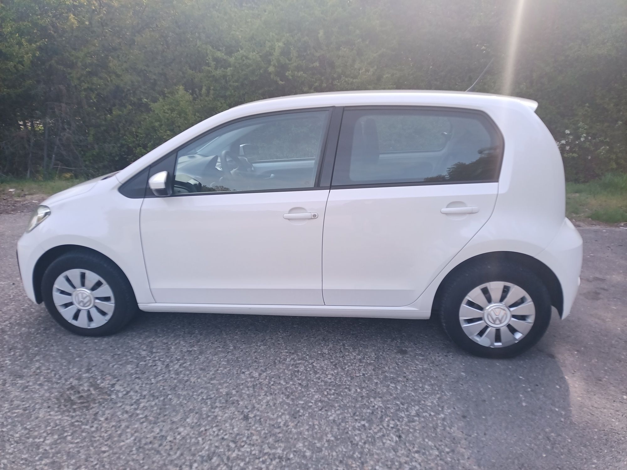 Volkswagen Up 1.0.  2019r. Polski salon