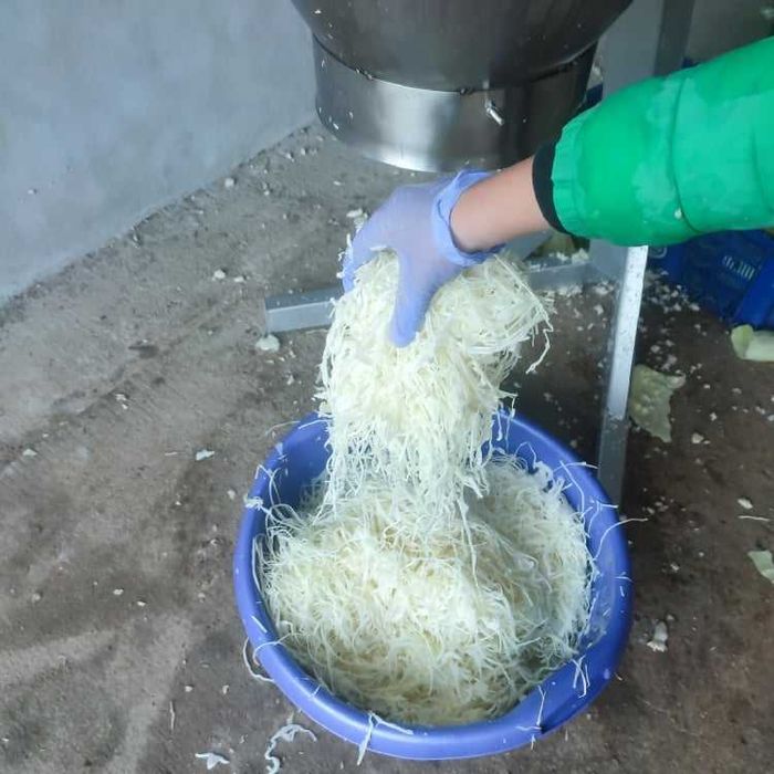 Kapusta szatkowana oraz warzywa z własnego gospodarstwa