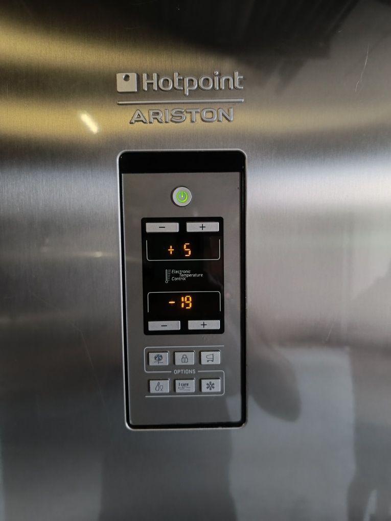 Frigorífico Combinado Hotpoint ARISTON