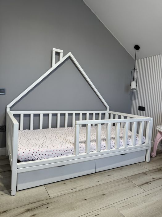 Ліжко дитяче біле