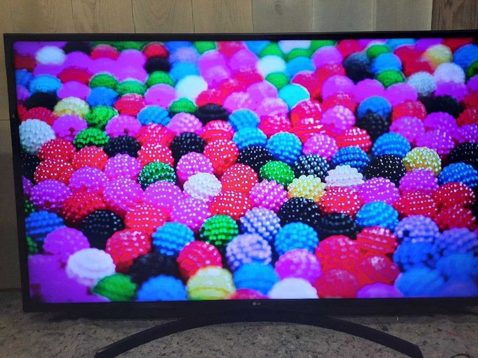 55" 4K UHD Смарт Український LG 55UK6400 з Німеччини