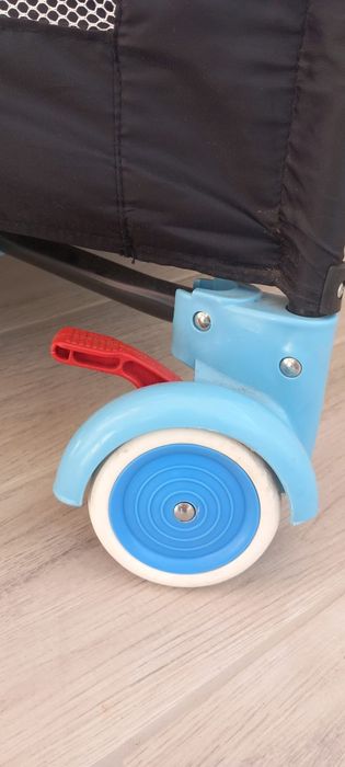 Vendo cama de viagem para criança