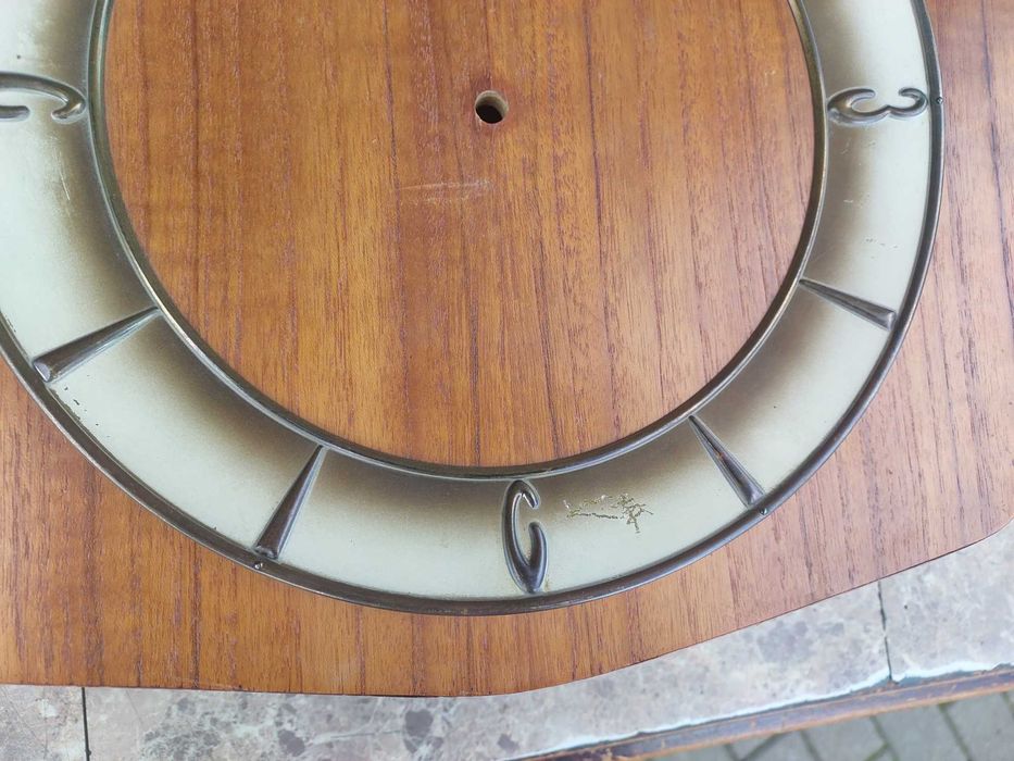 662 Skrzynia obudowa starego zegara ściennego łańcuchowego