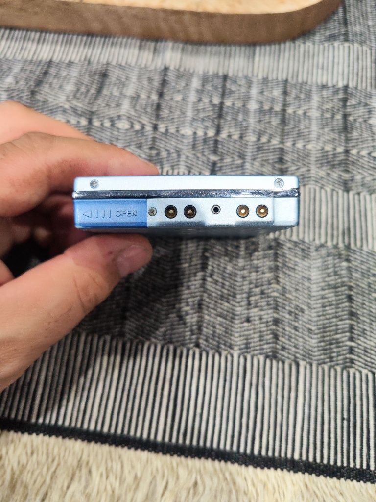 Minidisc Sharp MT877