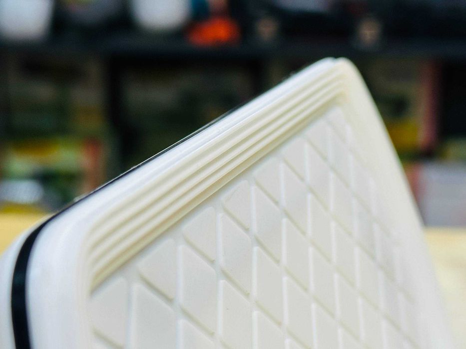 Міні Присоска на 100 кг, М'яка біла гума, Автопідкачка, Дисплей + Кейс