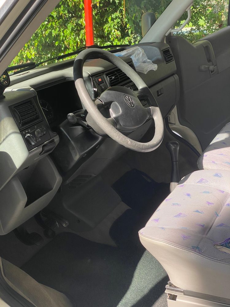 Volkswagen Caravelle 2.4