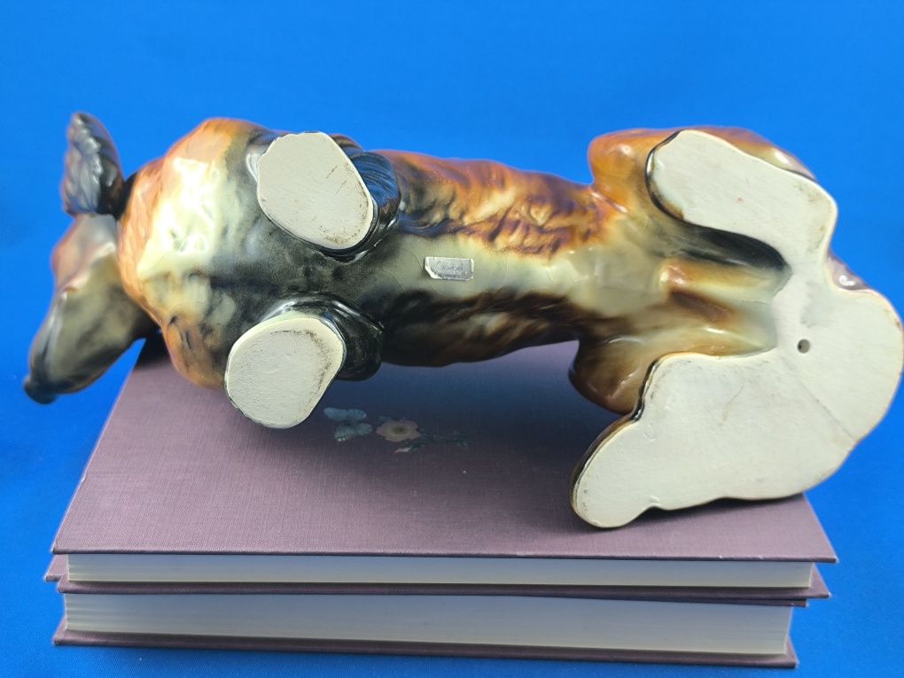 Porcelanowy pies, jamnik długowłosy Goebel