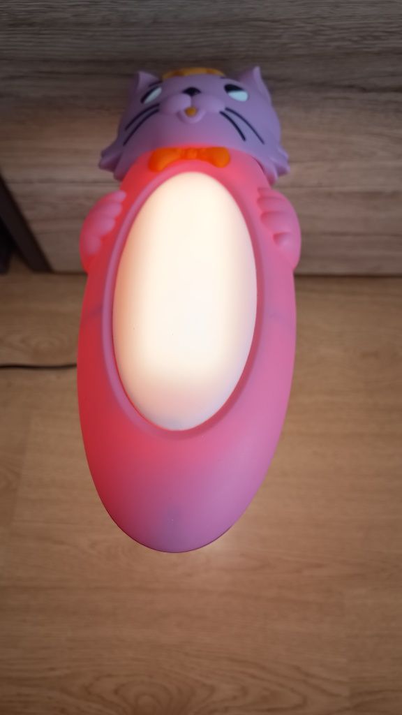 Lampka na biurko kotek