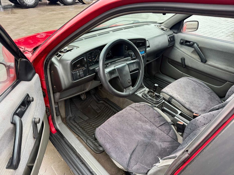 Volkswagen Passat 1989 рік! 1.6 бенз/механіка Документи порядок! Київ!