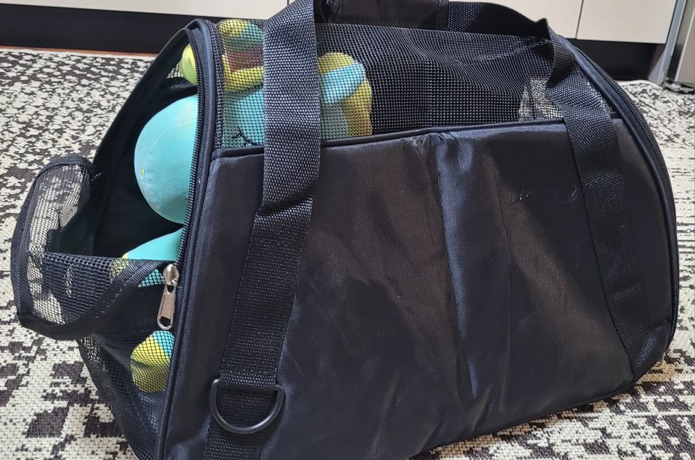 Переноска для котиків або маленьких собак