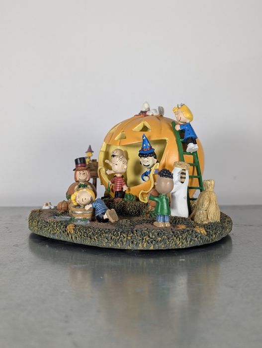 Snoopy ozdoba haloweenowa wielkie wycinanie dynie Peanuts figurki